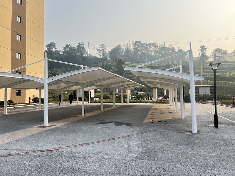 云南中医学院第二附属医院膜结构停车场(图1)